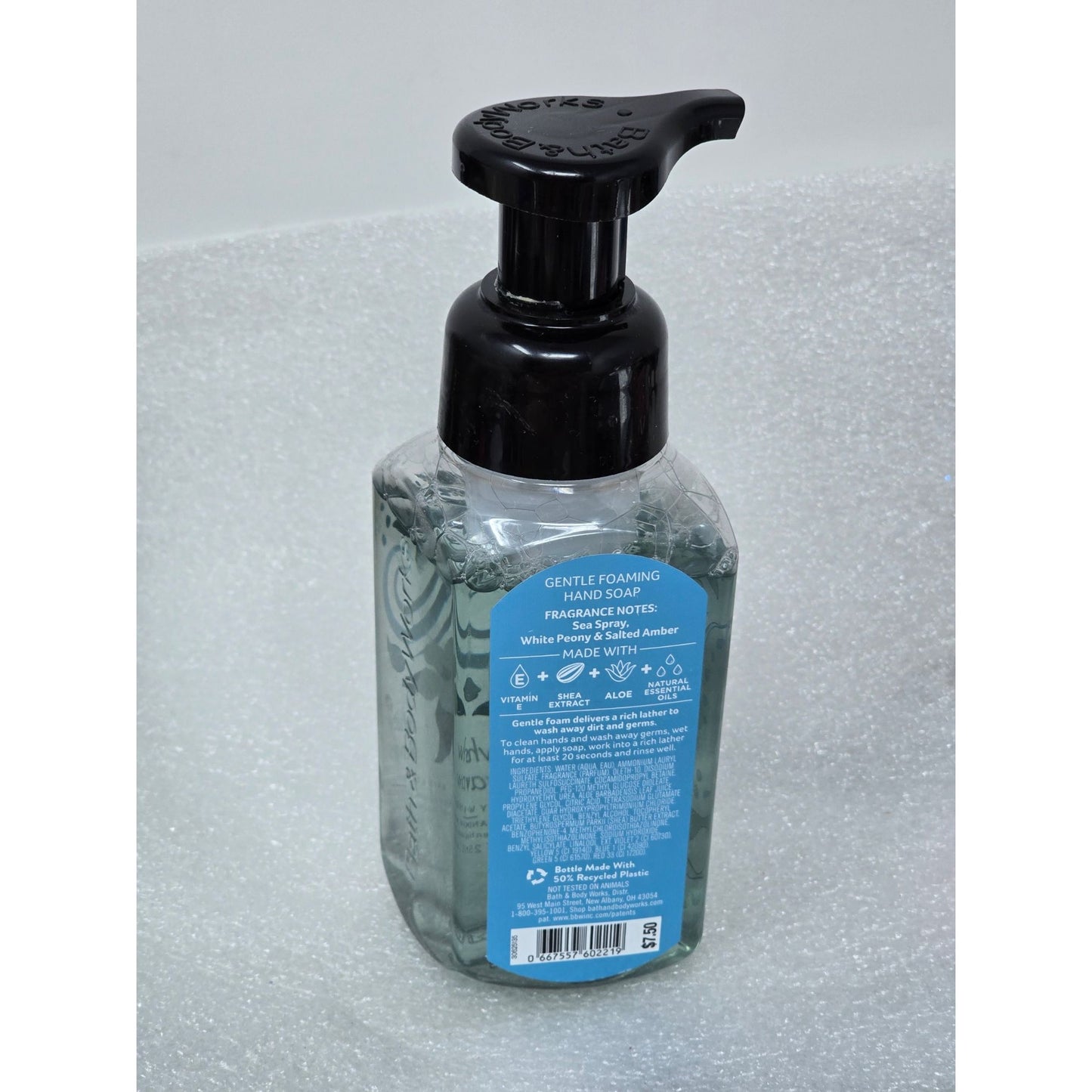 Bath & Body Works White Waves Gentle Foaming Hand Soap 8.75 Oz Essential Oils
