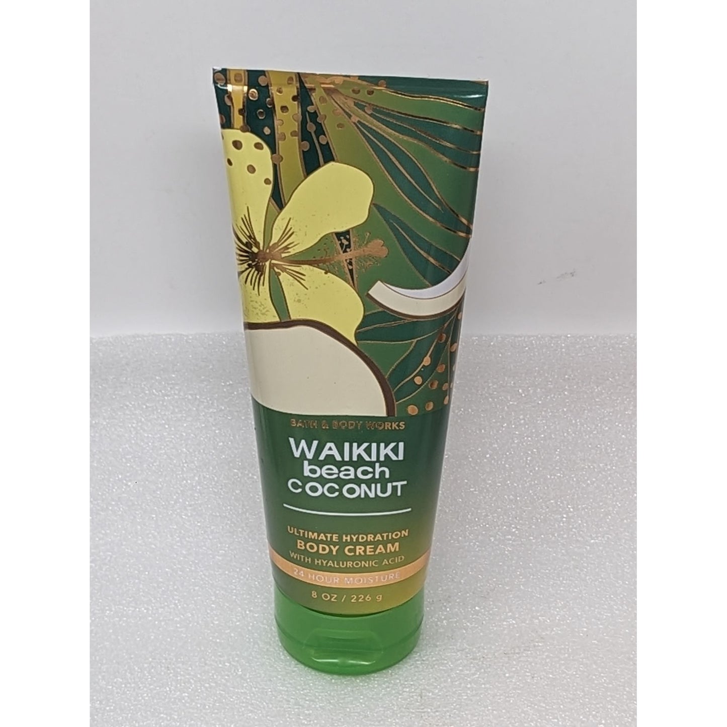 Bath & Body Works Waikiki Beach Coconut Ultimate Hydration Body Cream 8 oz