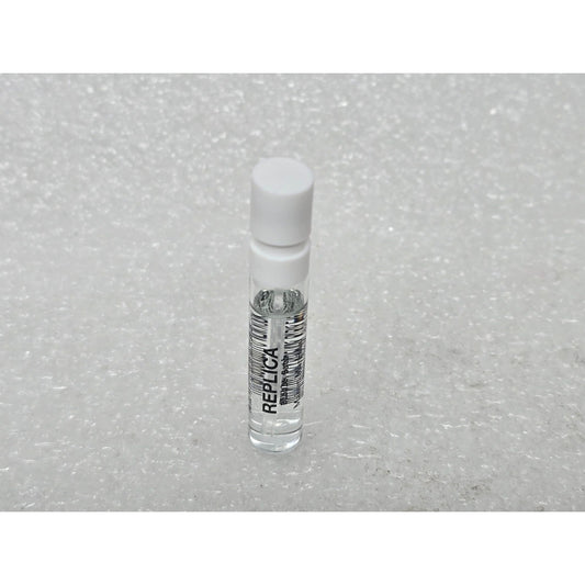 Maison Margiela Replica Bubble Bath Eau De Toilette Sample Spray 0.06 Oz Perfume