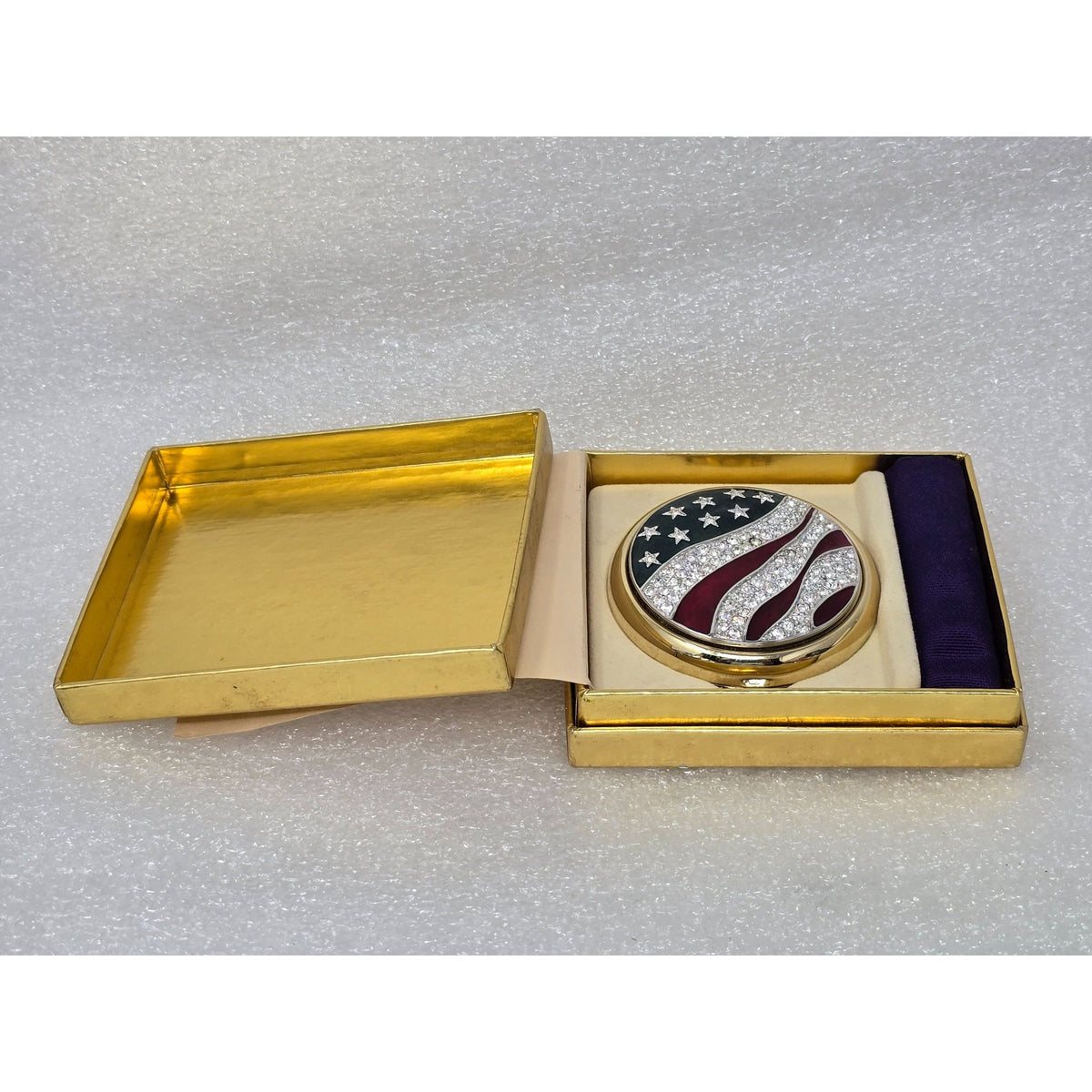 Estée Lauder America the Beautiful Jeweled Flag Compact Lucidity Powder Box