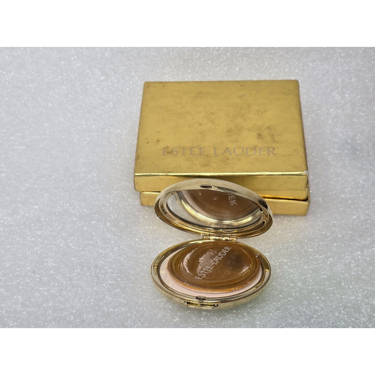 Estée Lauder America the Beautiful Jeweled Flag Compact Lucidity Powder Box