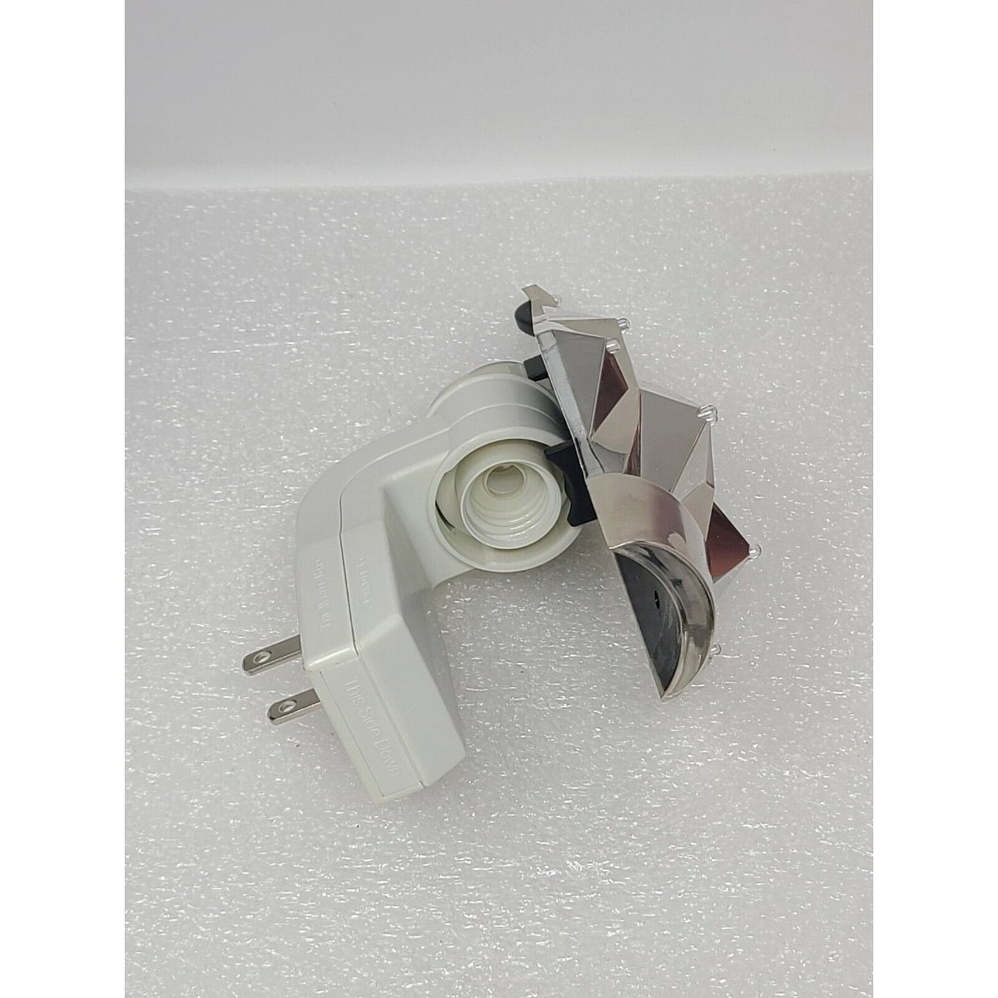 White Barn Bath & Body Works Wallflower Plug In Christmas Tree Silver