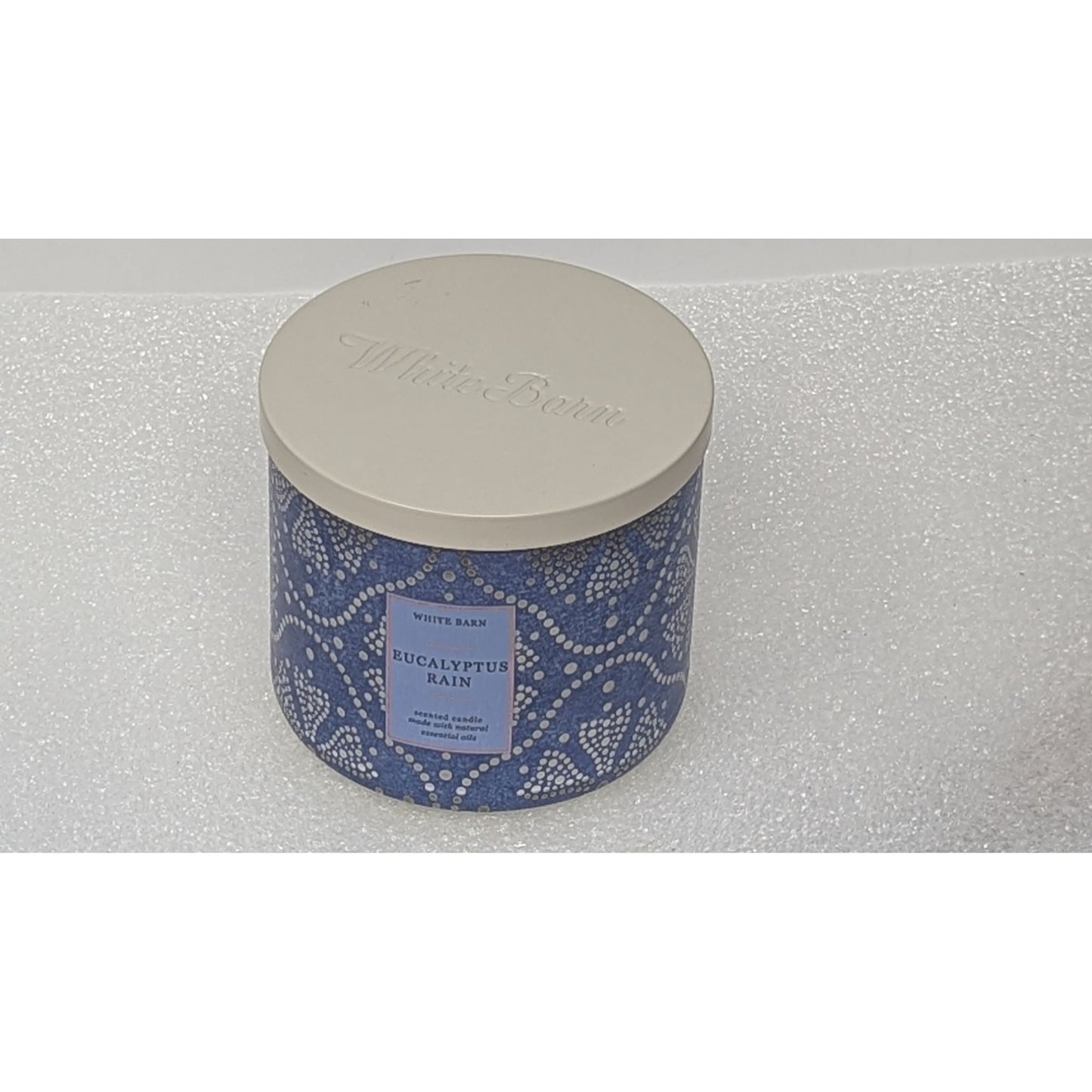 Bath & Body Works White Barn Eucalyptus Rain Scented Candle 3 Wick 14.5 Oz