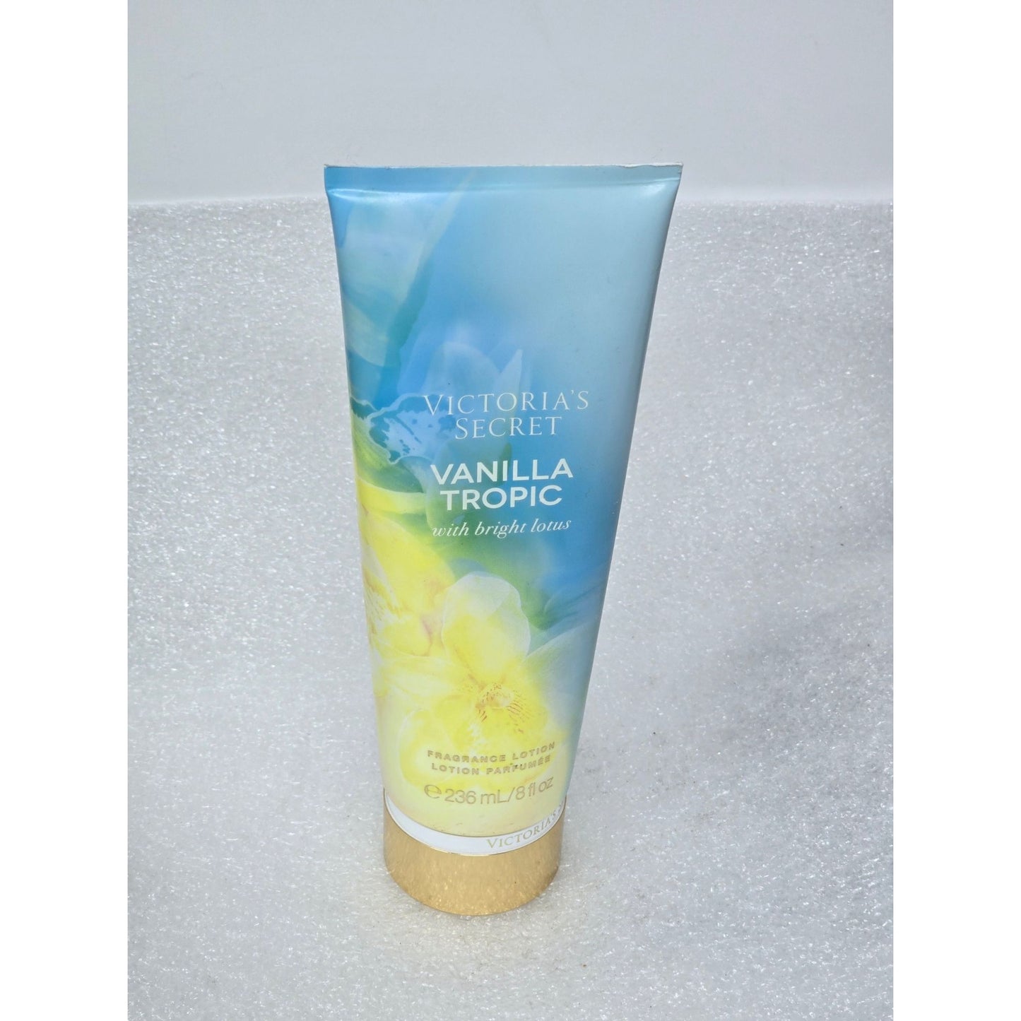 Victoria's Secret Vanilla Tropic Fragrance Lotion 236mL With Bright Lotus Notes
