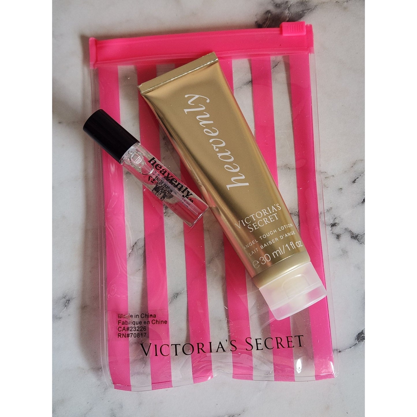 Victoria's Secret Heavenly Gift Set 1 Oz Body Lotion & Mini Perfume Travel Pouch