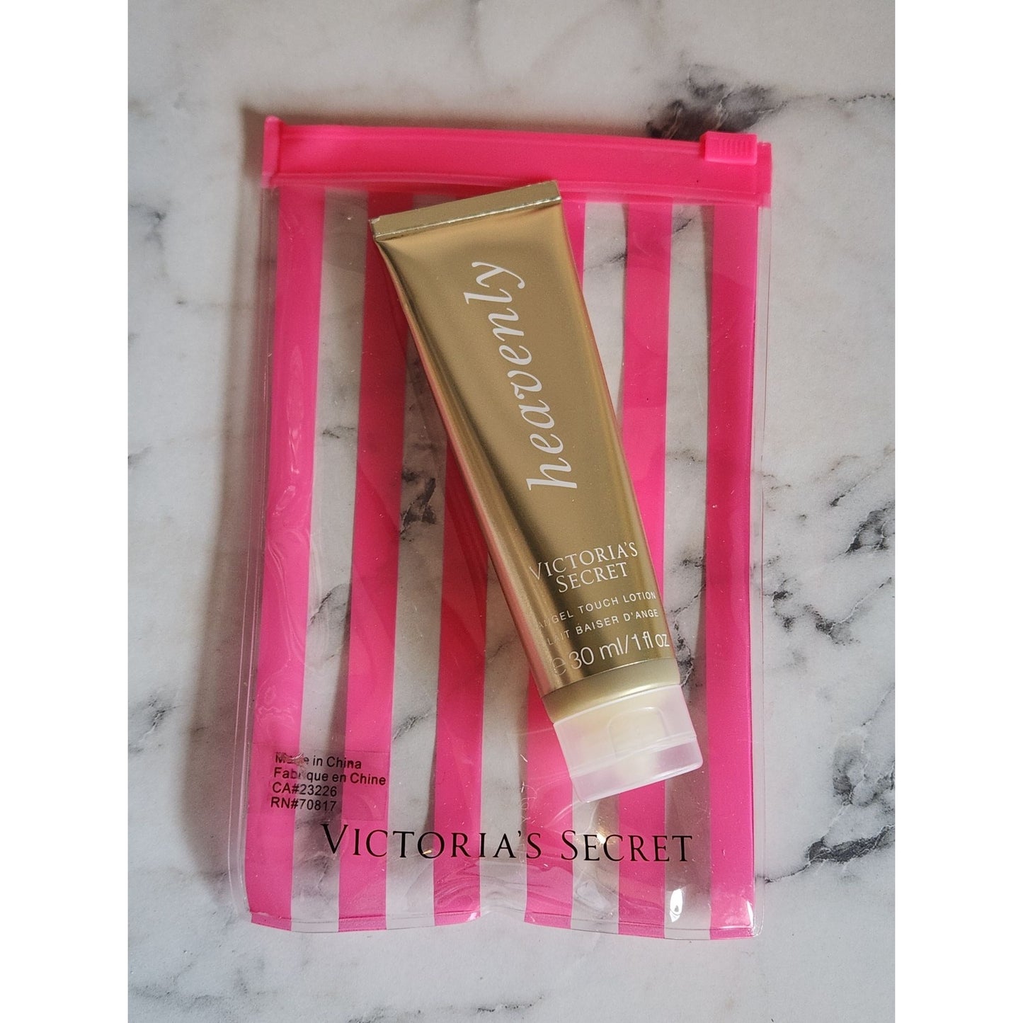 Victoria's Secret Heavenly Gift Set 1 Oz Body Lotion & Mini Perfume Travel Pouch