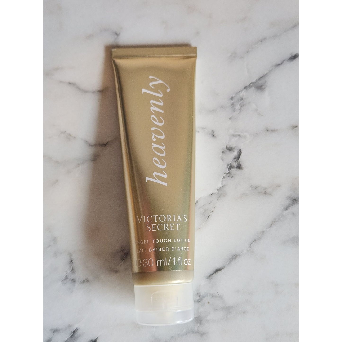 Victoria's Secret Heavenly Gift Set 1 Oz Body Lotion & Mini Perfume Travel Pouch