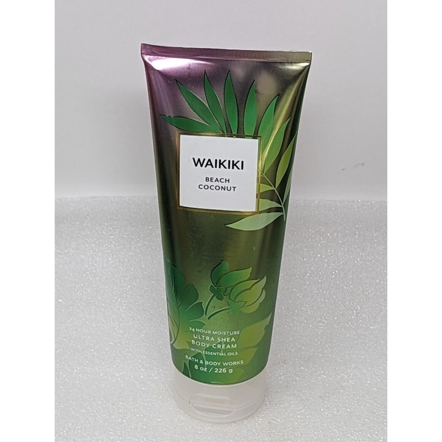 Bath & Body Works Waikiki Beach Coconut 24 Hour Moisture Body Cream 8 oz