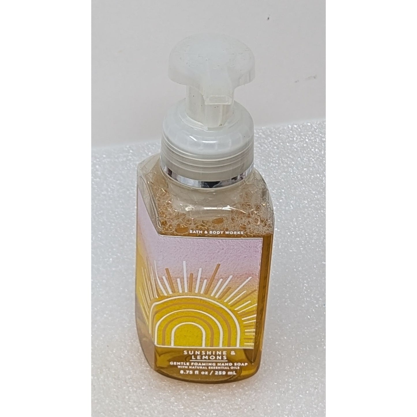 Bath & Body Works Sunshine & Lemons Gentle Foaming Hand Soap 8.75 Fl Oz.