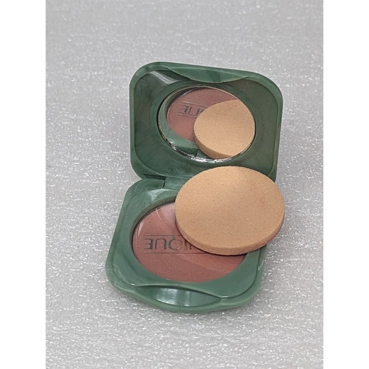 Clinique Beyond Blusher Oil Free Everywhere Colour Honey Bare .07 oz