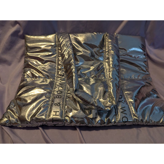 Bath & Body Works Silver Metallic Quilted Tote Bag With Inner Lining Puffy