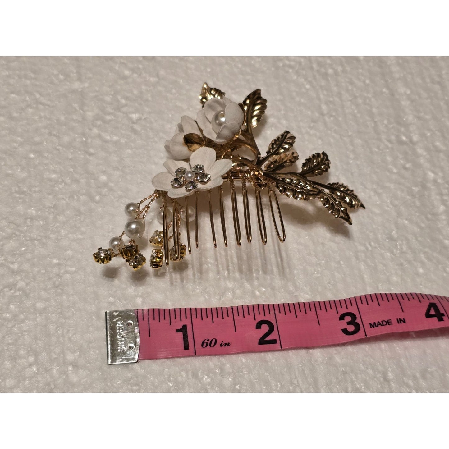 Gold Tone Floral Hair Comb White Flowers Pearls & Rhinestones Bridal Hairpiece