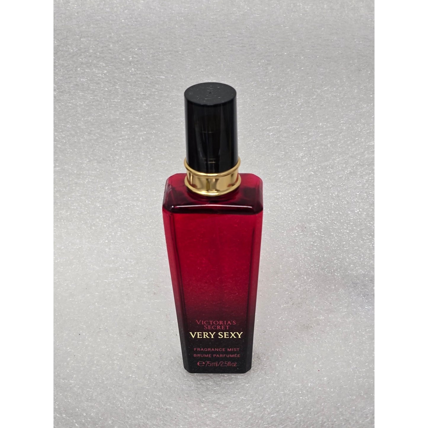 Victoria's Secret Very Sexy Fragrance Mist 2.5 oz Red & Black Gradient Bottle