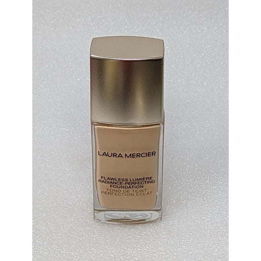 Laura Mercier Flawless Lumiere Radiance Perfecting Foundation 1N1 Creme