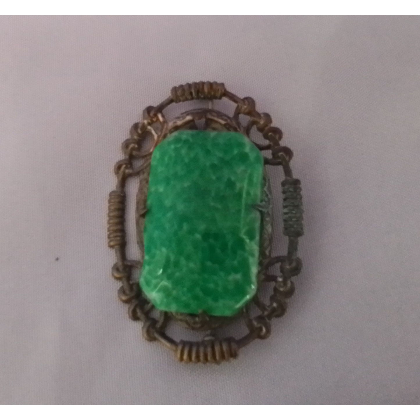 Antique Edwardian 1920's Green Peking Glass Brooch Ornate Filigree & T-Bar Hinge