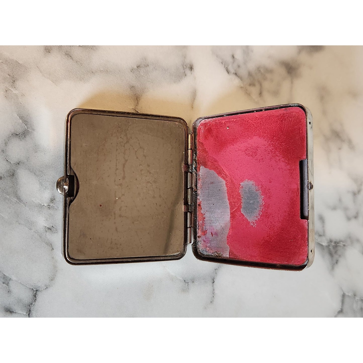 Vintage Floral Tapestry Powder Compact With Mirror