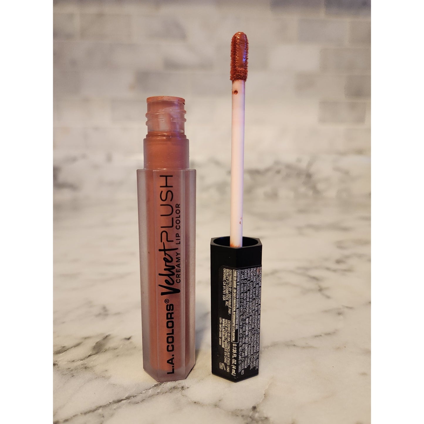 L.A. Colors Velvet Plush Creamy Lip Color Blossom