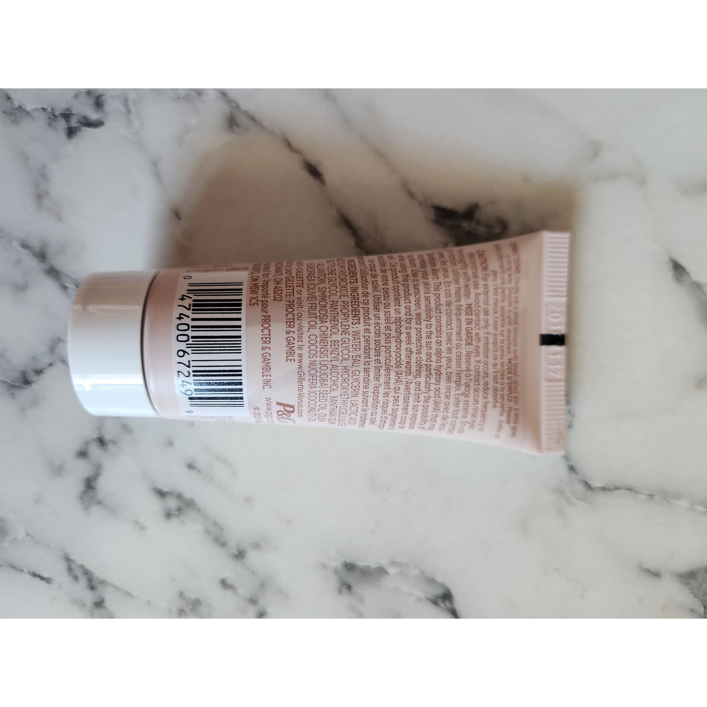 Gillette Venus Travel Set Cleanser + Shave Gel Skin Exfoliant & Soothing Serum