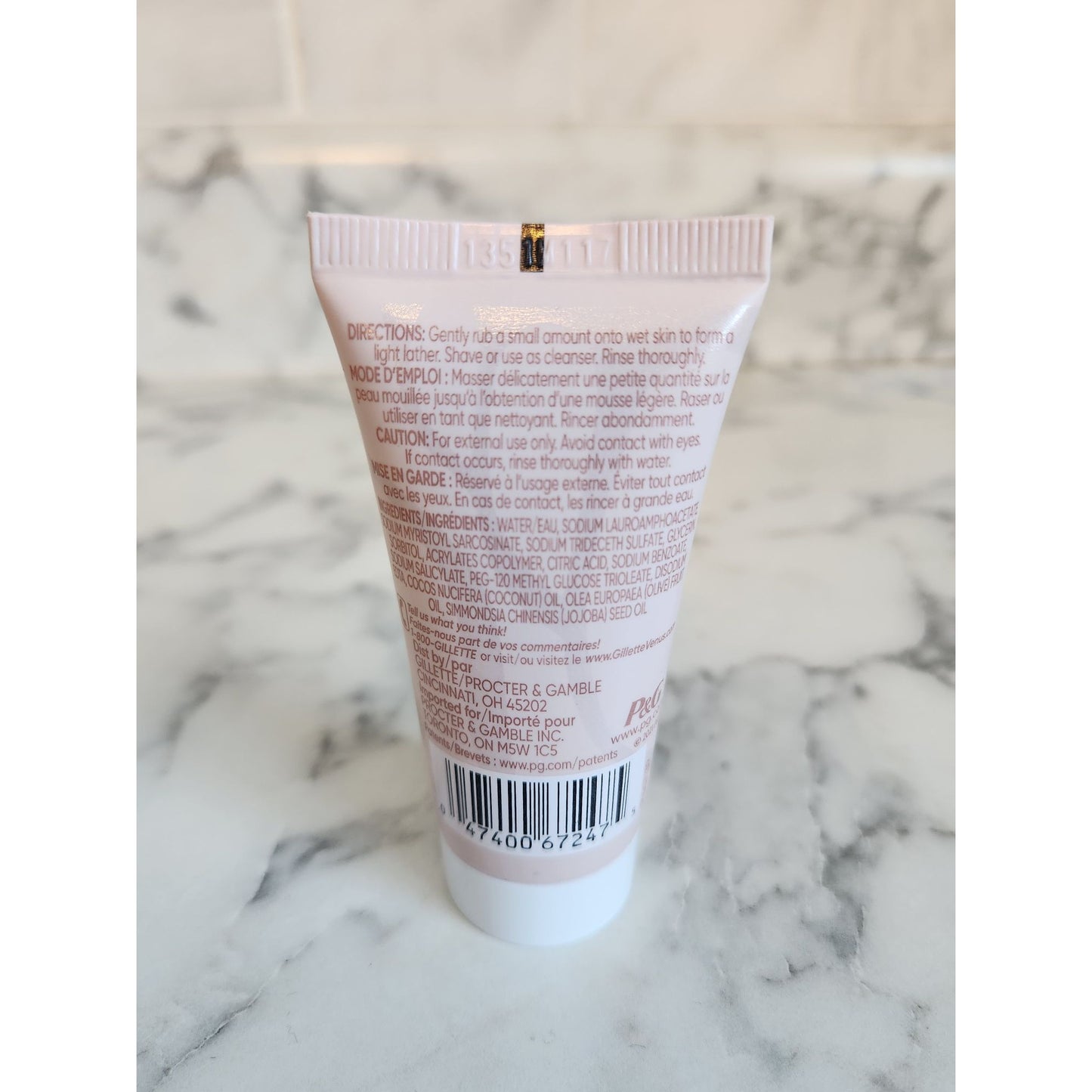 Gillette Venus Travel Set Cleanser + Shave Gel Skin Exfoliant & Soothing Serum