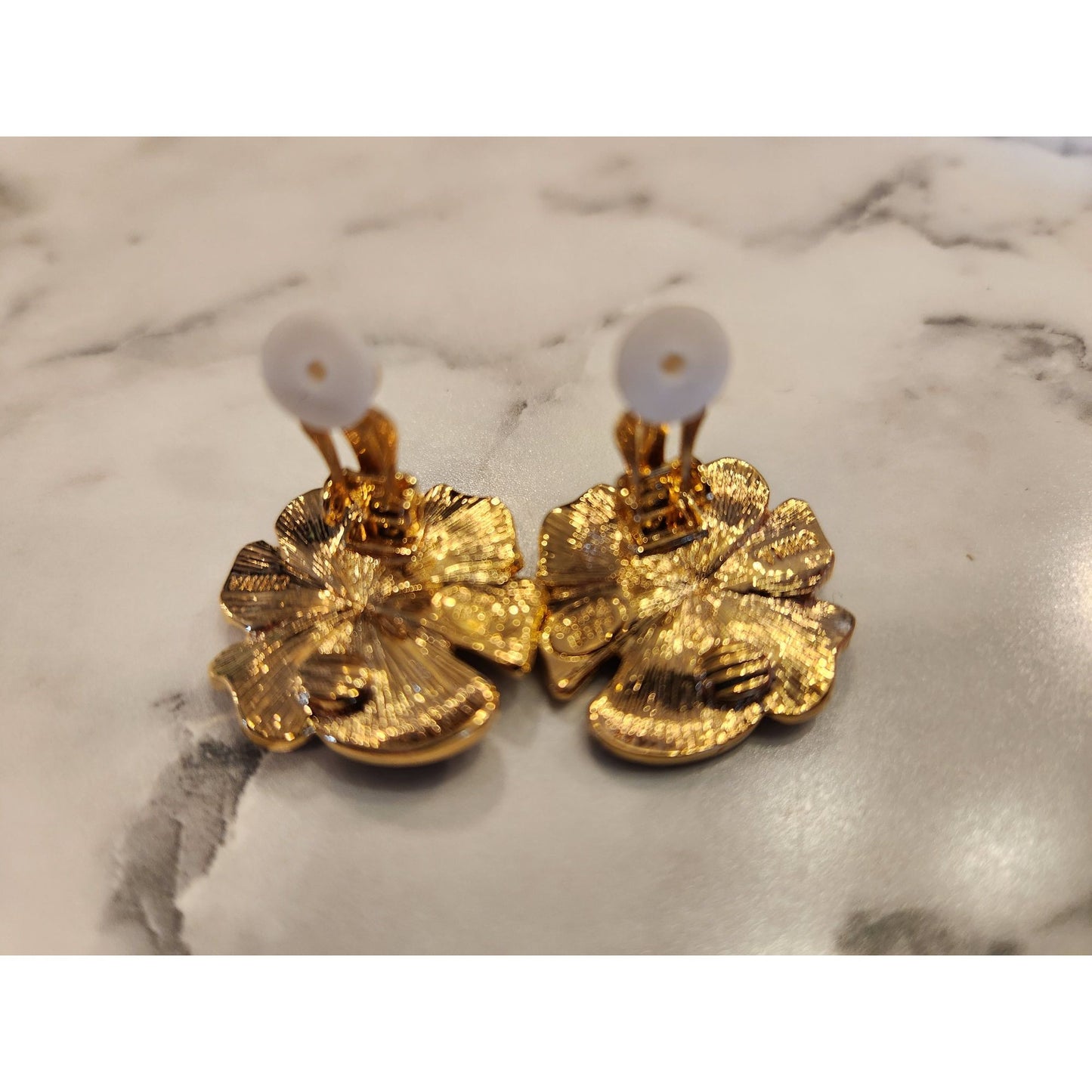 Joan Rivers Gold-Tone Red Enamel Flower Clip-On Earrings Crystal Rhinestone Vtg