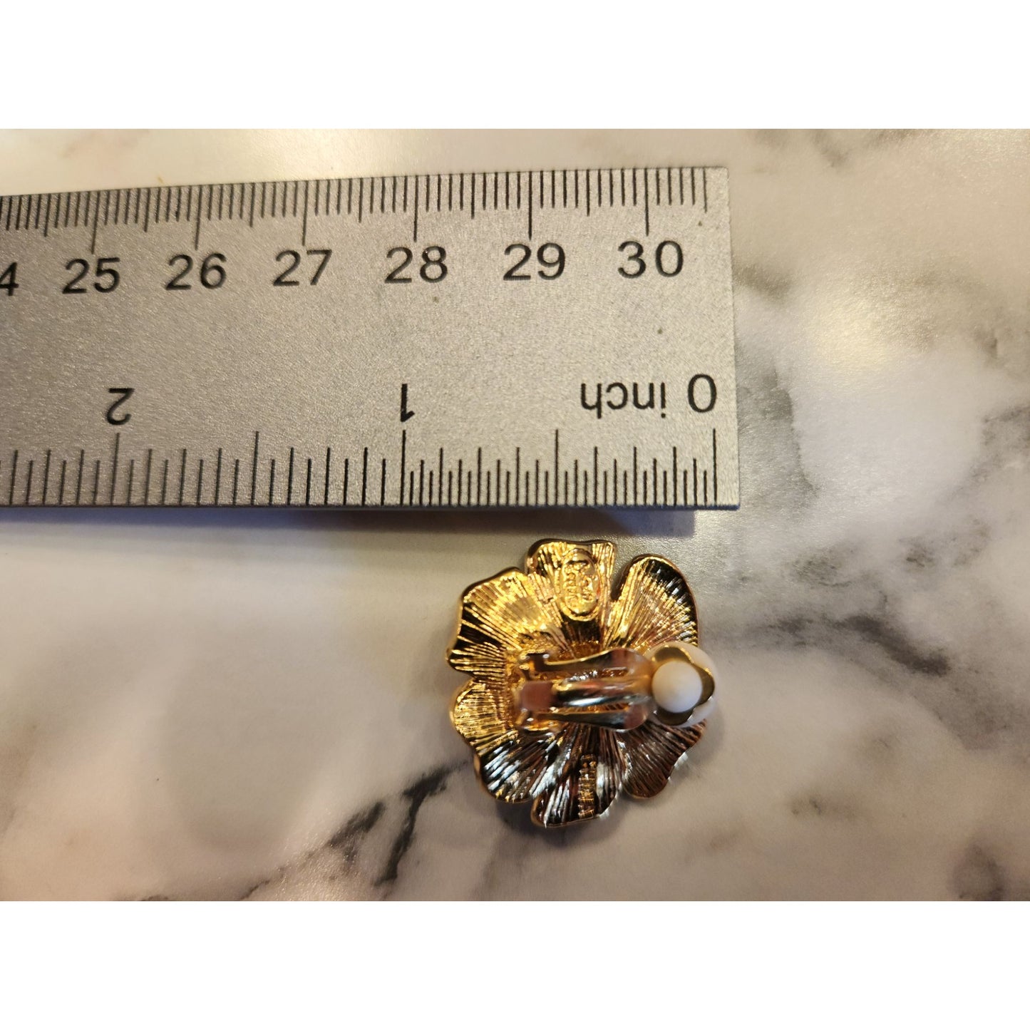 Joan Rivers Gold-Tone Red Enamel Flower Clip-On Earrings Crystal Rhinestone Vtg