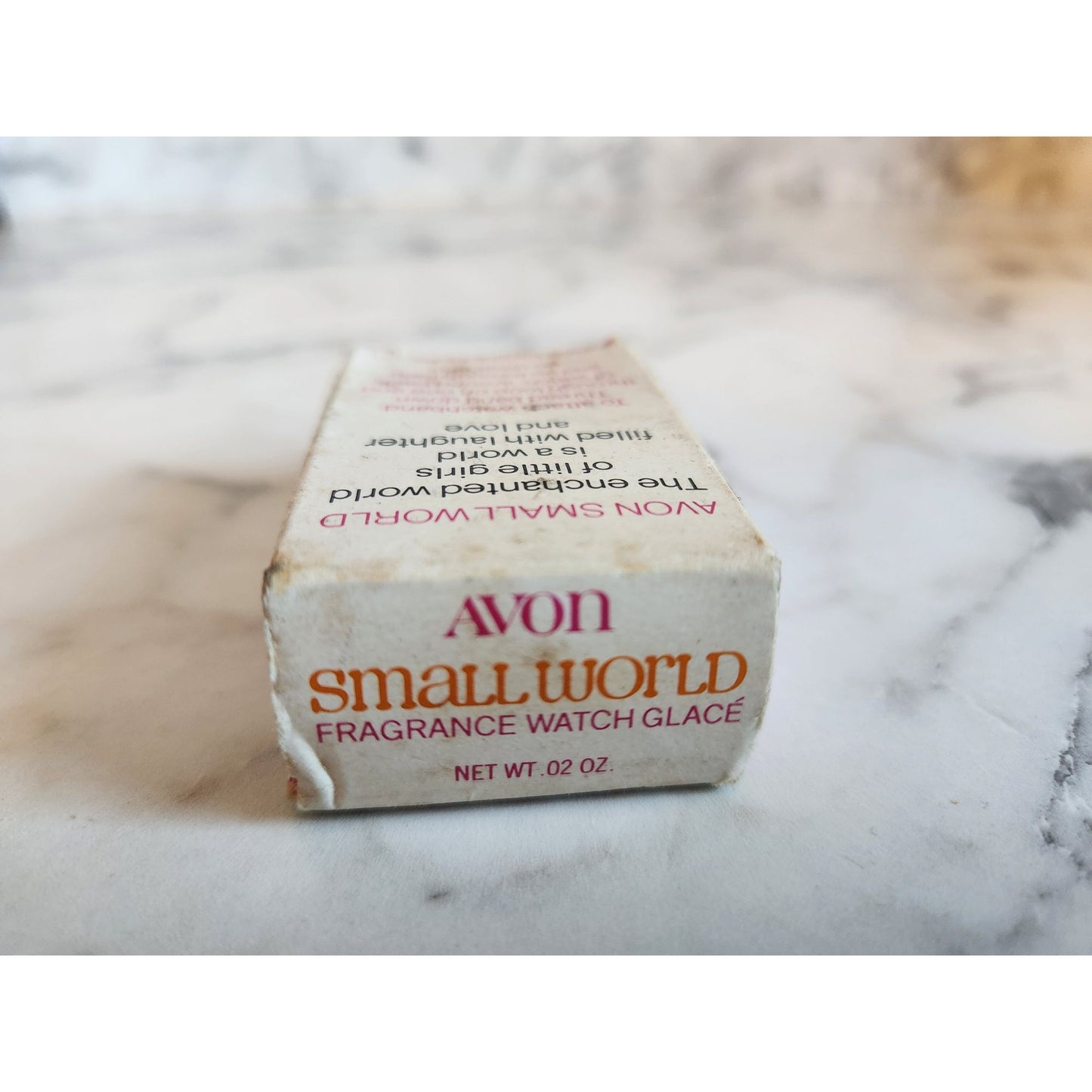 Vintage Avon Small World Fragrance Watch Glace