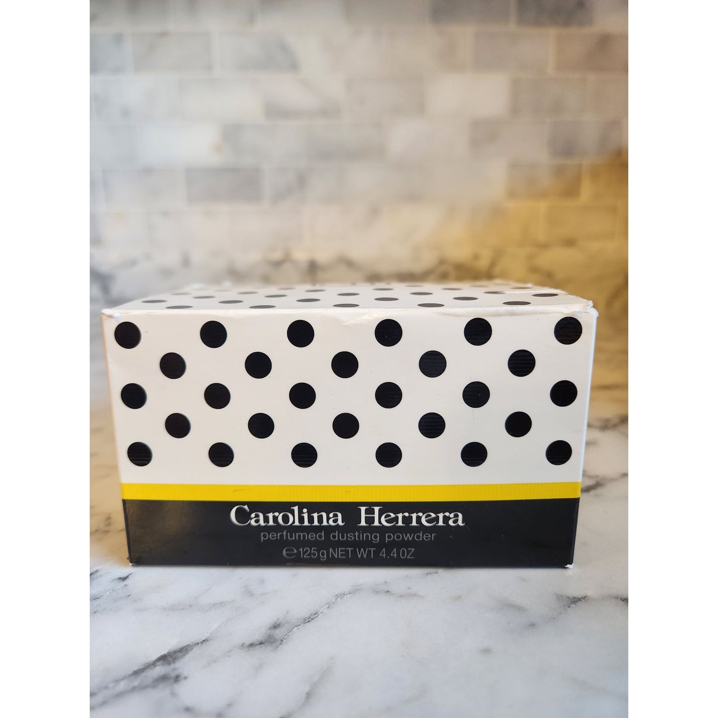 Carolina Herrera Perfumed Dusting Powder 125g 4.4 Oz Elegant Fragrance