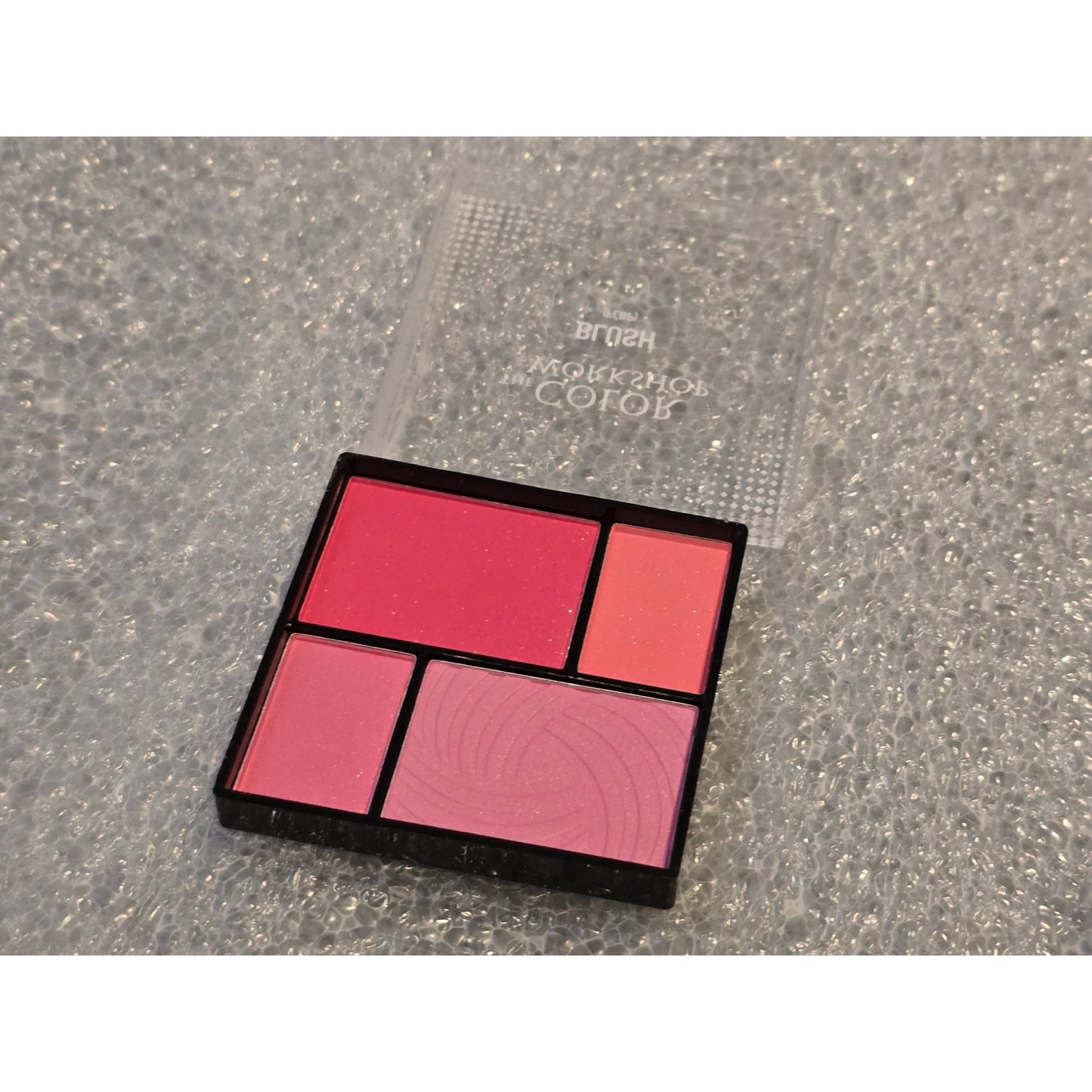 The Color Workshop Blush Palette 4 Shades Compact Makeup Kit