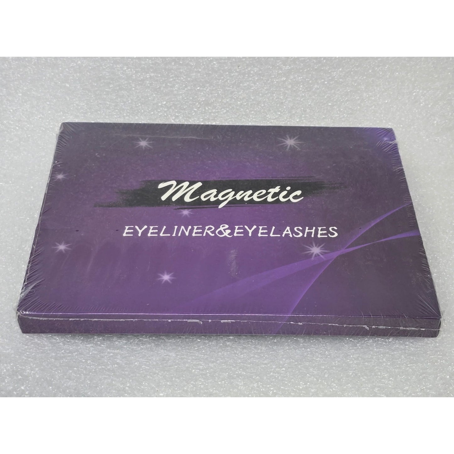 Magnetic Eyeliner & Eyelashes Set For Easy Application