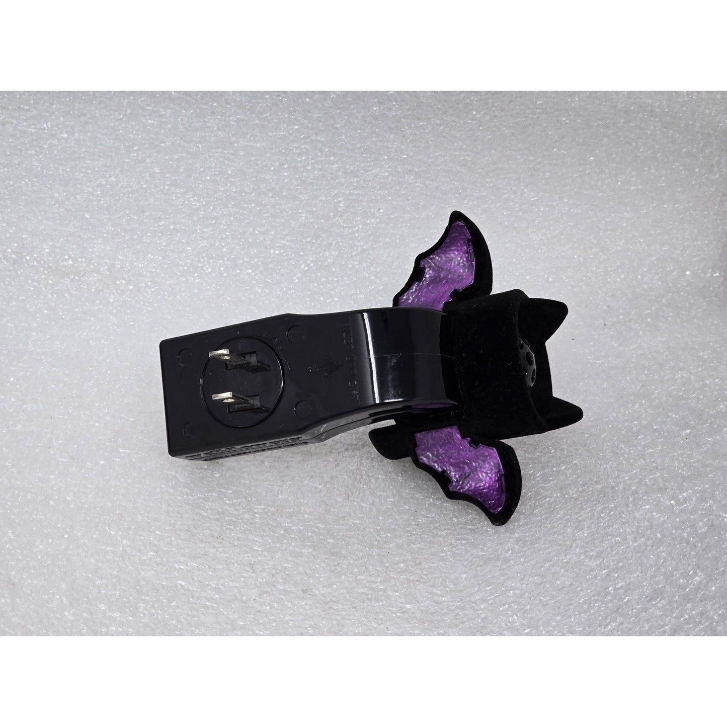 Bath & Body Works Wallflowers Halloween Vampire Bat Nightlight Plug Purple