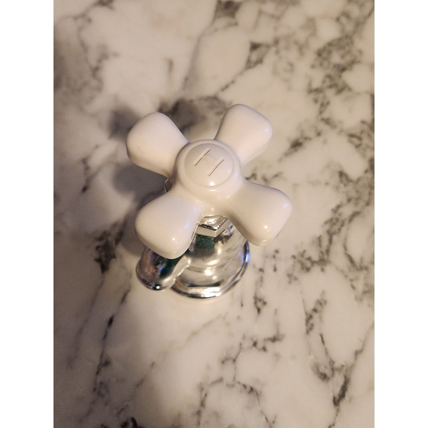 Vintage Avon Just A Twist Sweet Honesty Cologne Faucet Bottle Empty Collectible