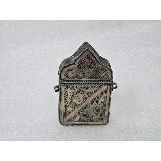 Vintage Engraved Silver Tone Amulet Box Trinket Keepsake Hinged Ornate Floral