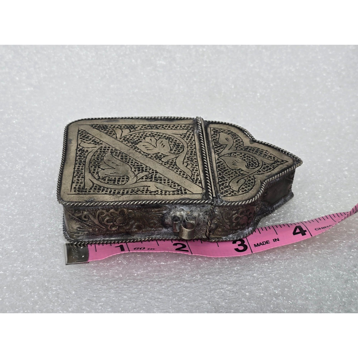 Vintage Engraved Silver Tone Amulet Box Trinket Keepsake Hinged Ornate Floral