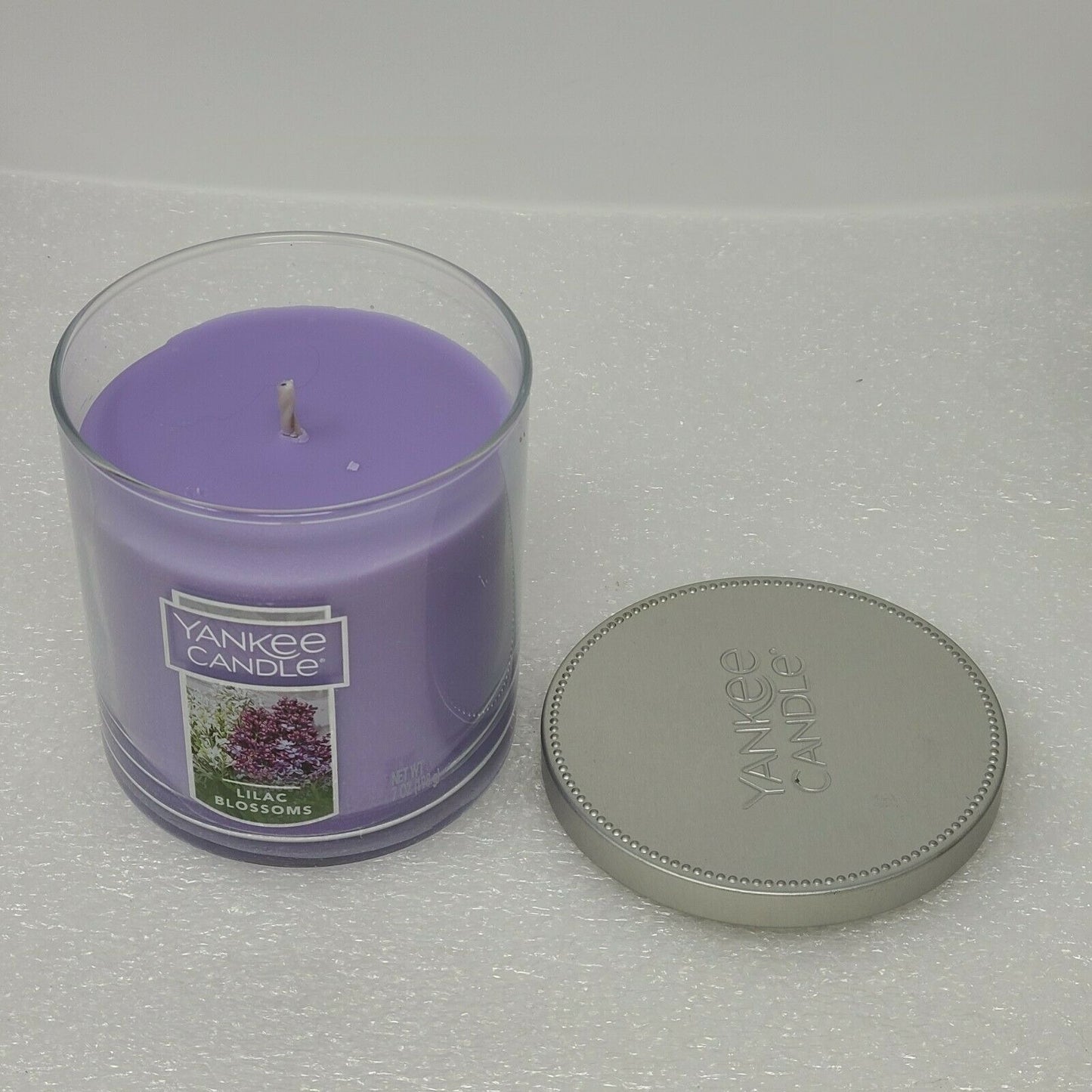 Yankee Candle Lilac Blossoms  Candle 7 oz