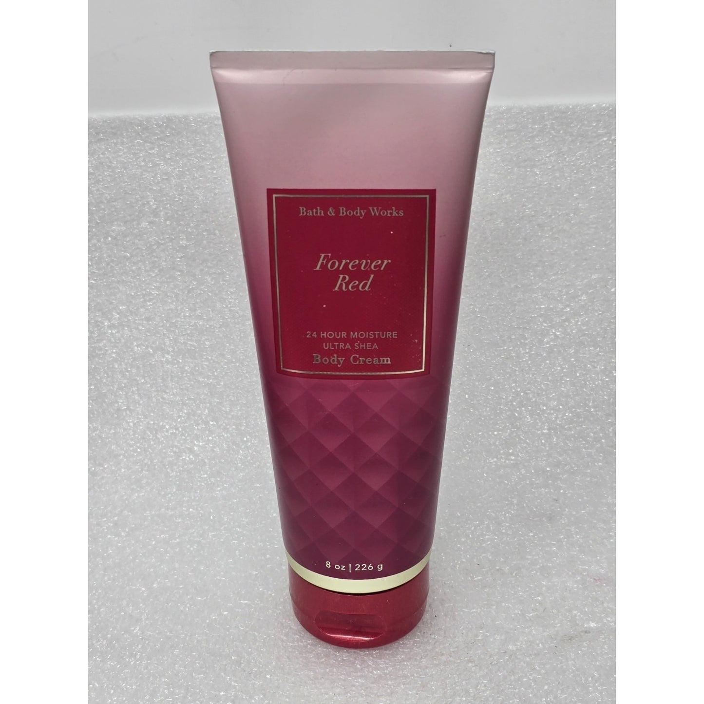 Bath & Body Works Forever Red Ultra Shea Body Cream 8 oz (226 g)