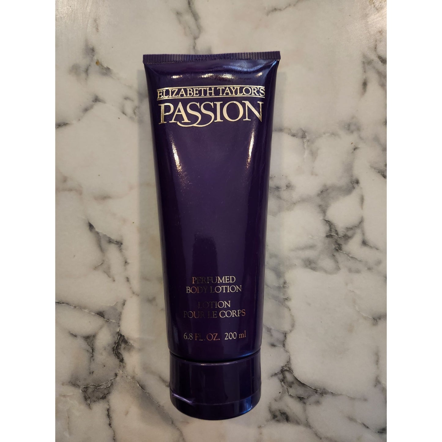 Elizabeth Taylors Passion Perfumed Body Lotion - 6.8 Fl. Oz. (200 Ml)
