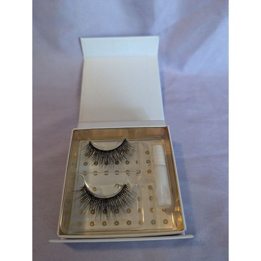 Harlow 3D Silk Lashes With Mini Lash Glue By Battington