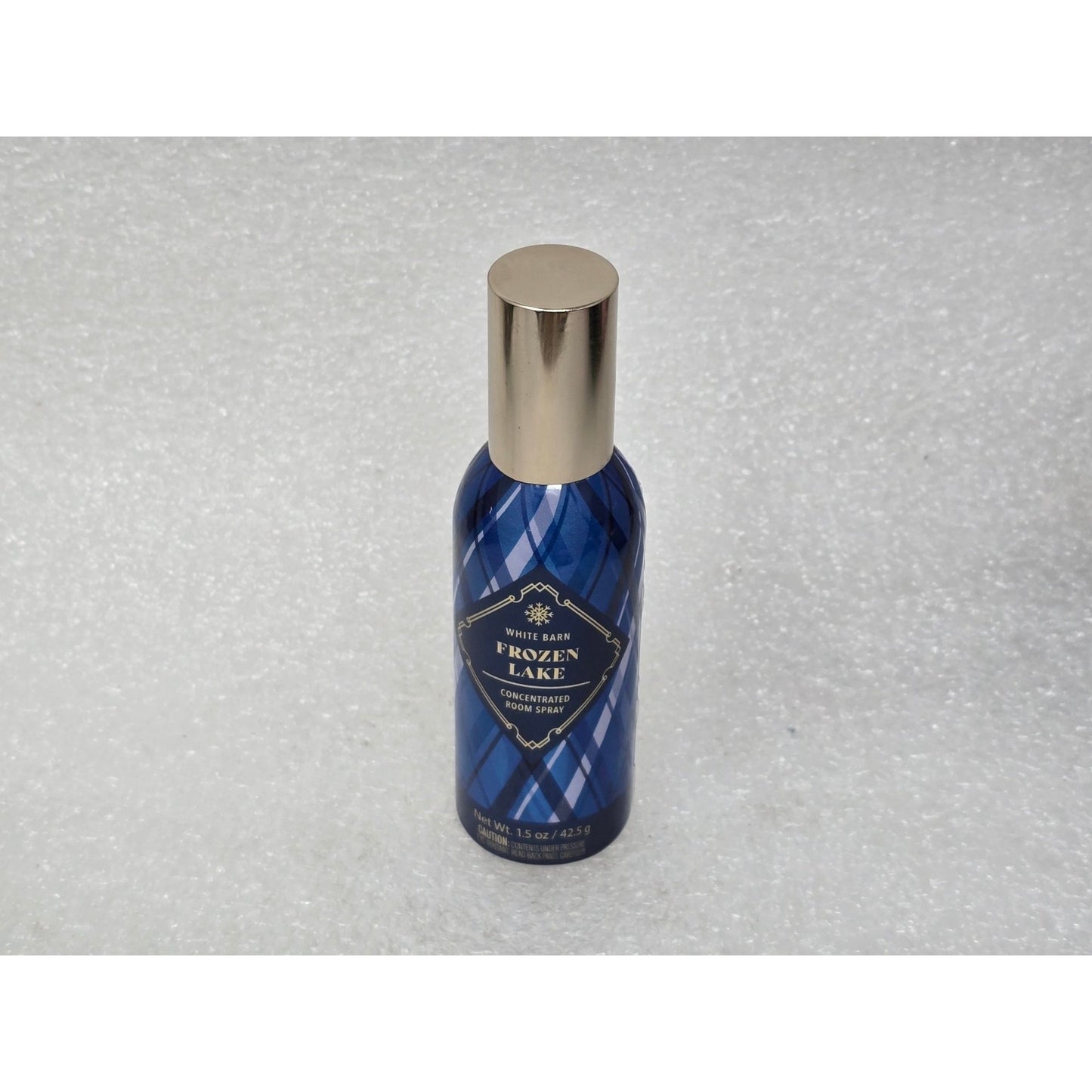 Bath & Body Works White Barn Frozen Lake Concentrated Room Spray 1.5 Oz