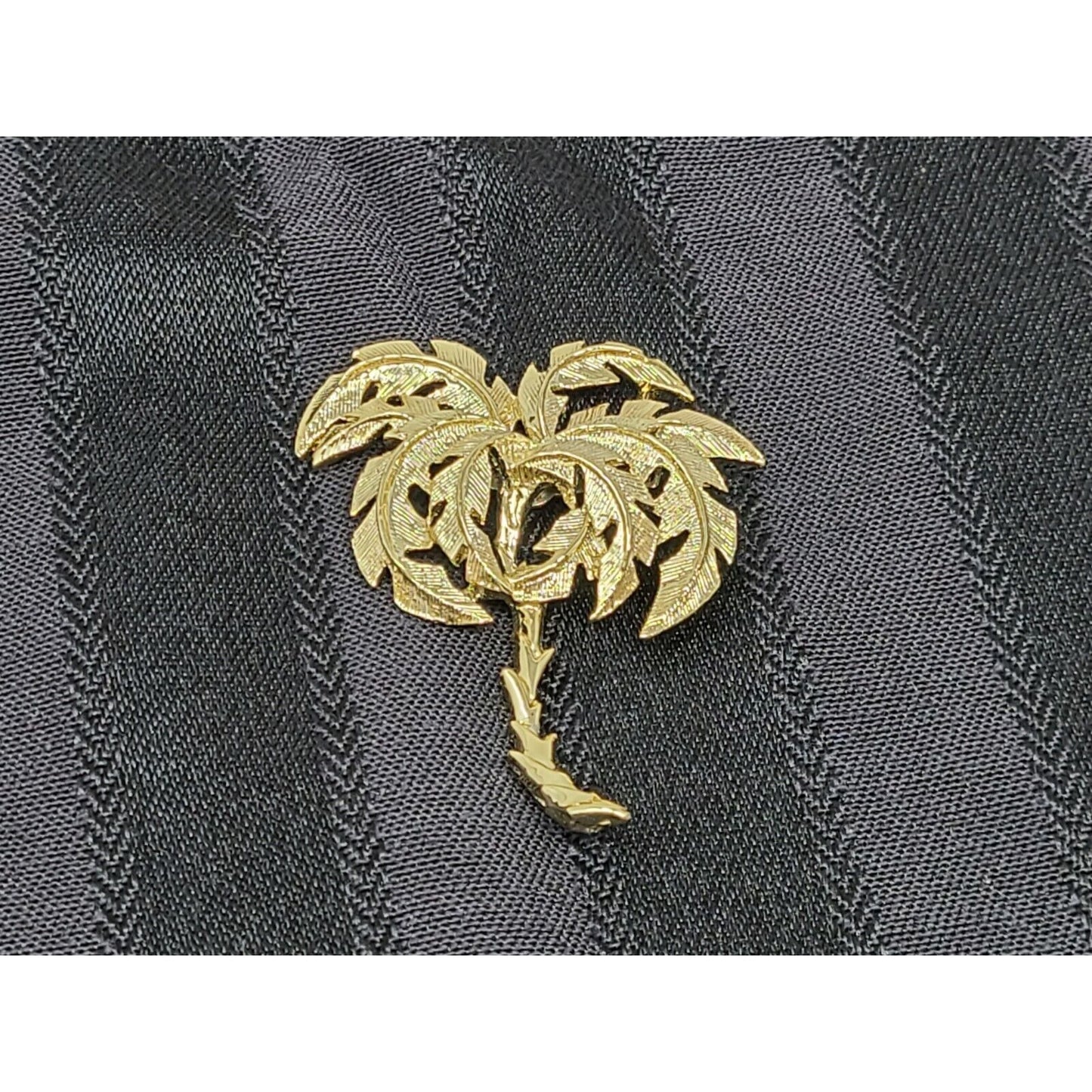 Vintage Gerry's Palm Tree Pin / Brooch Brushed Gold Tone Tropical