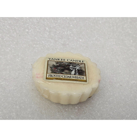 Yankee Candle Frosted Cedar Wreath Wax Tart Melt 0.8 Oz