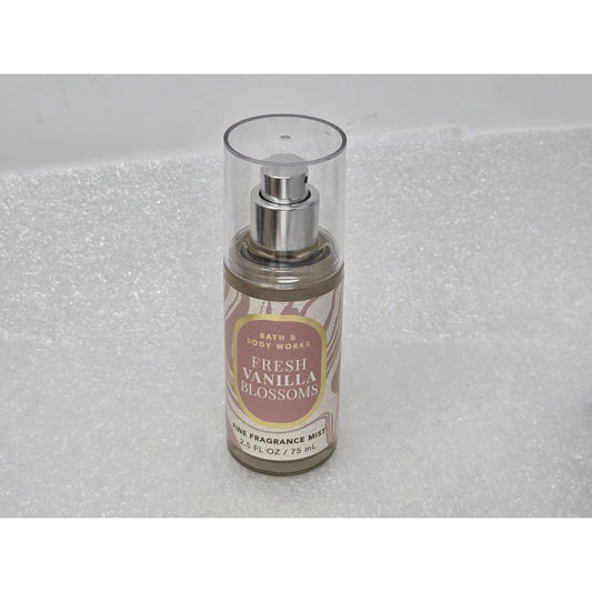 Bath & Body Works Fresh Vanilla Blossoms Fine Fragrance Mist 2.5 Fl Oz / 75 Ml