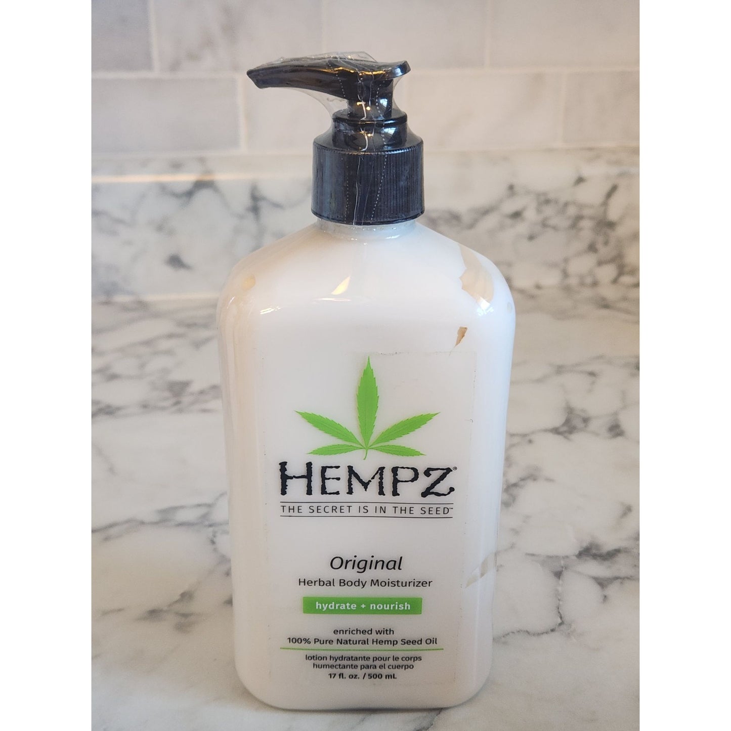 Hempz Original Herbal Body Moisturizer 17 Fl Oz Sealed Hydrate & Nourish