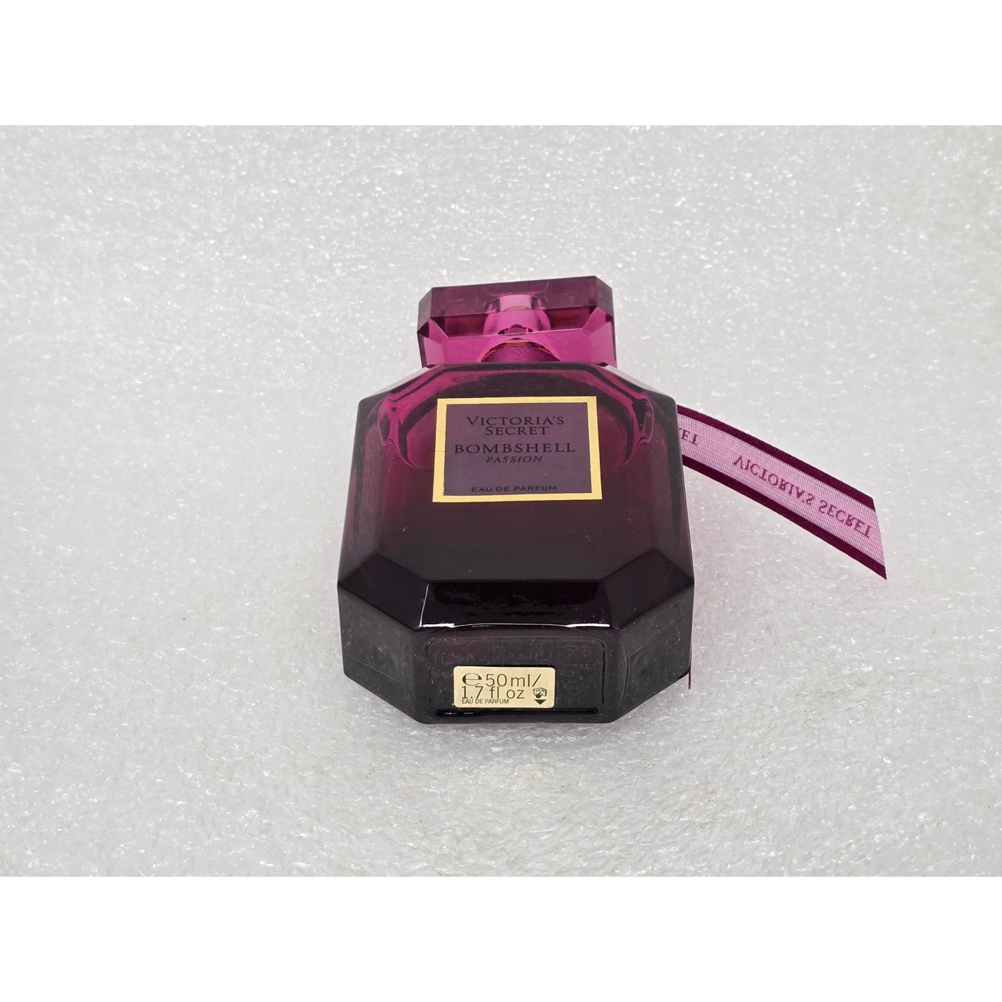 Victoria's Secret Bombshell Passion Eau De Parfum Perfume 1.7 Fl Oz