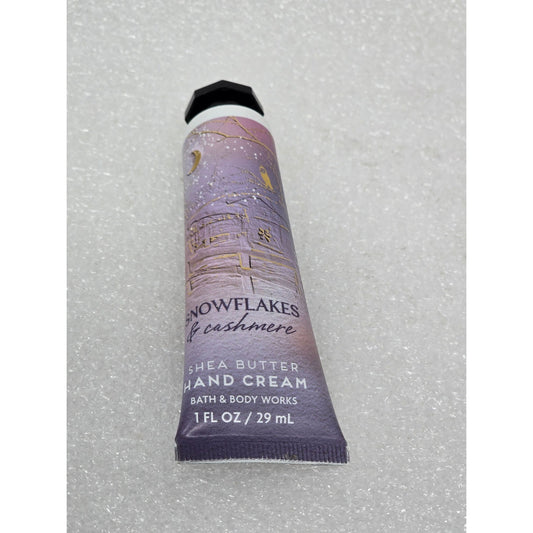 Bath & Body Works Snowflakes & Cashmere 1 FL OZ Shea Butter Hand Cream