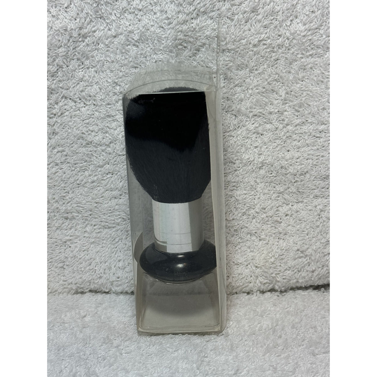 Sassy + Chic Kabuki Cosmetic Brush