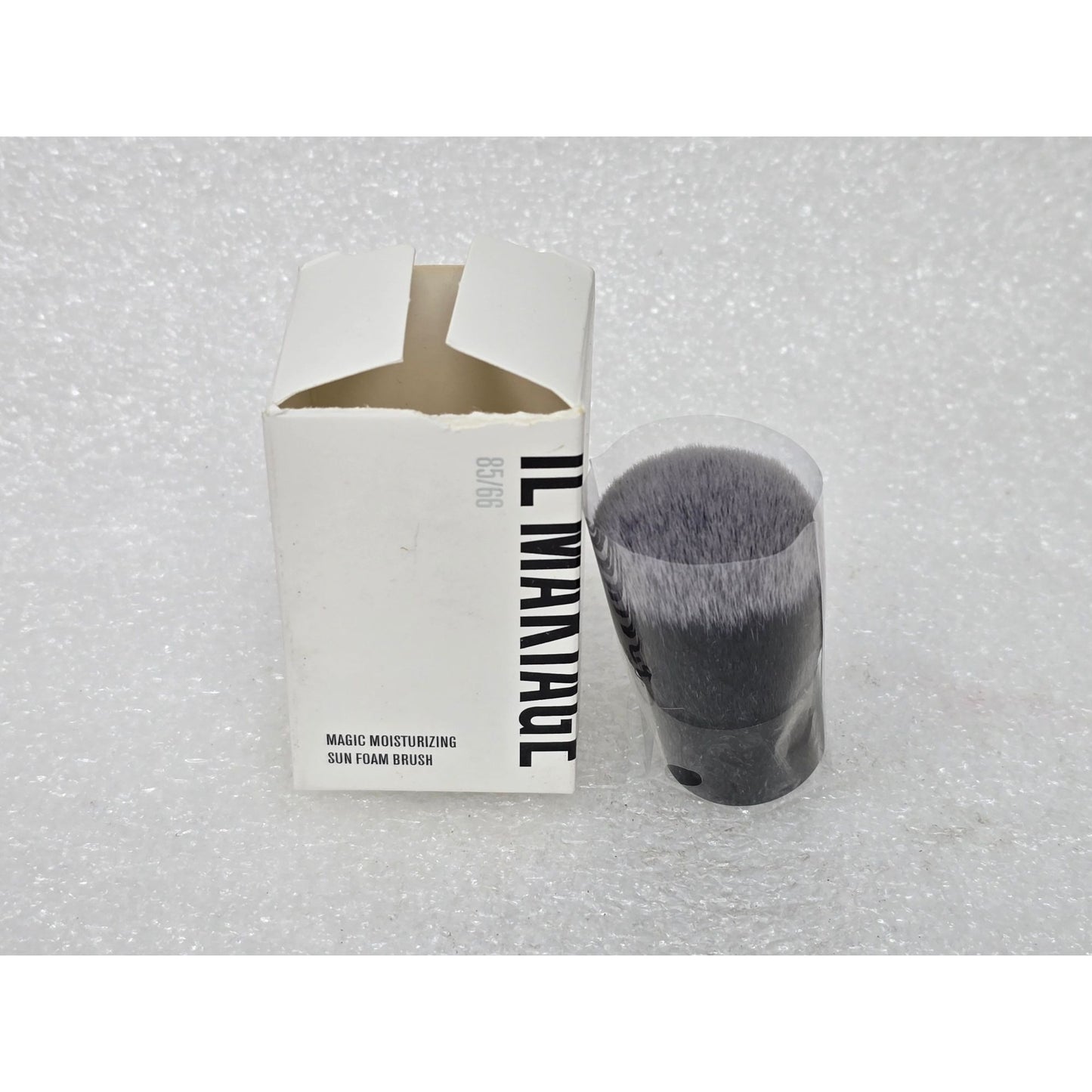 Il Makiage Magic Moisturizing Sun Foam Brush