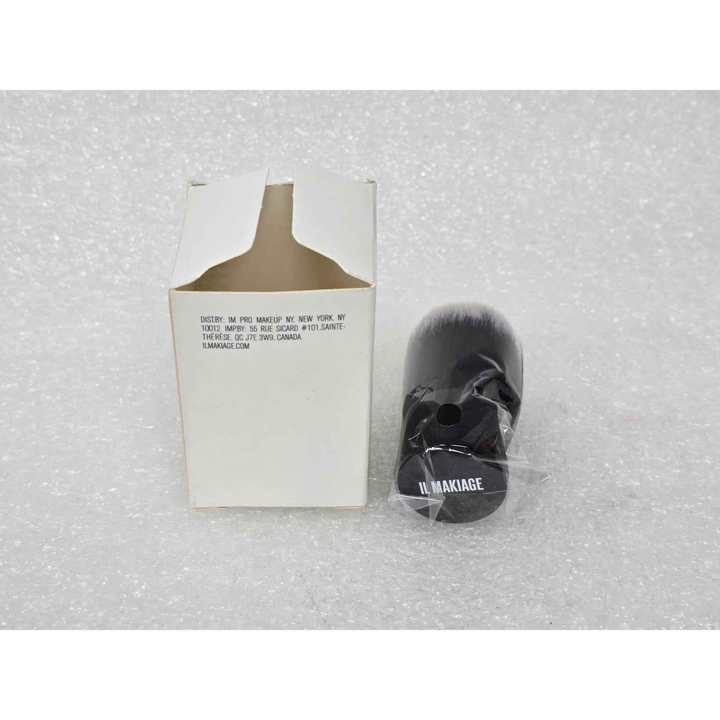 Il Makiage Magic Moisturizing Sun Foam Brush