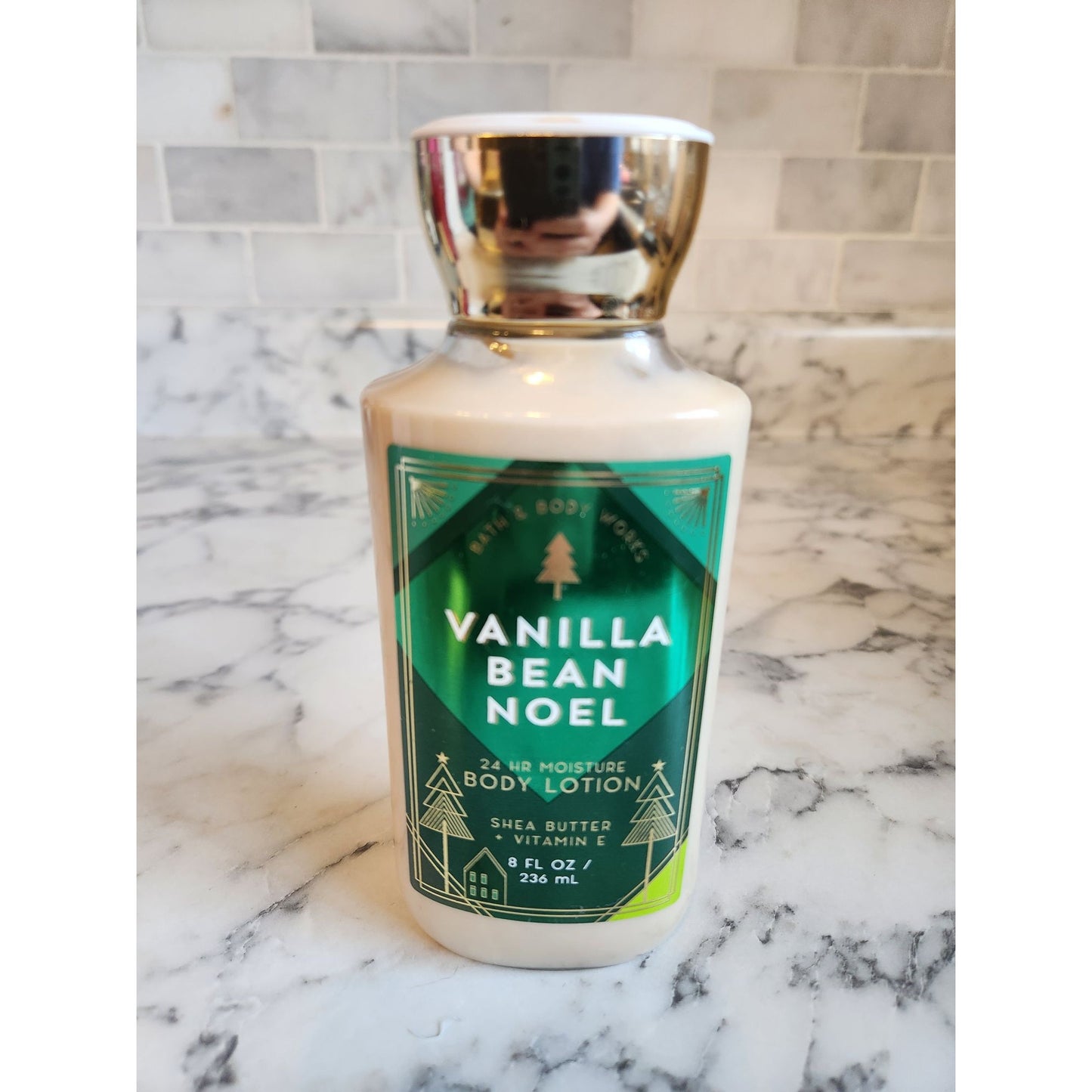 Bath & Body Works Vanilla Bean Noel 24Hr Moisture Lotion Shea Butter & Vitamin E