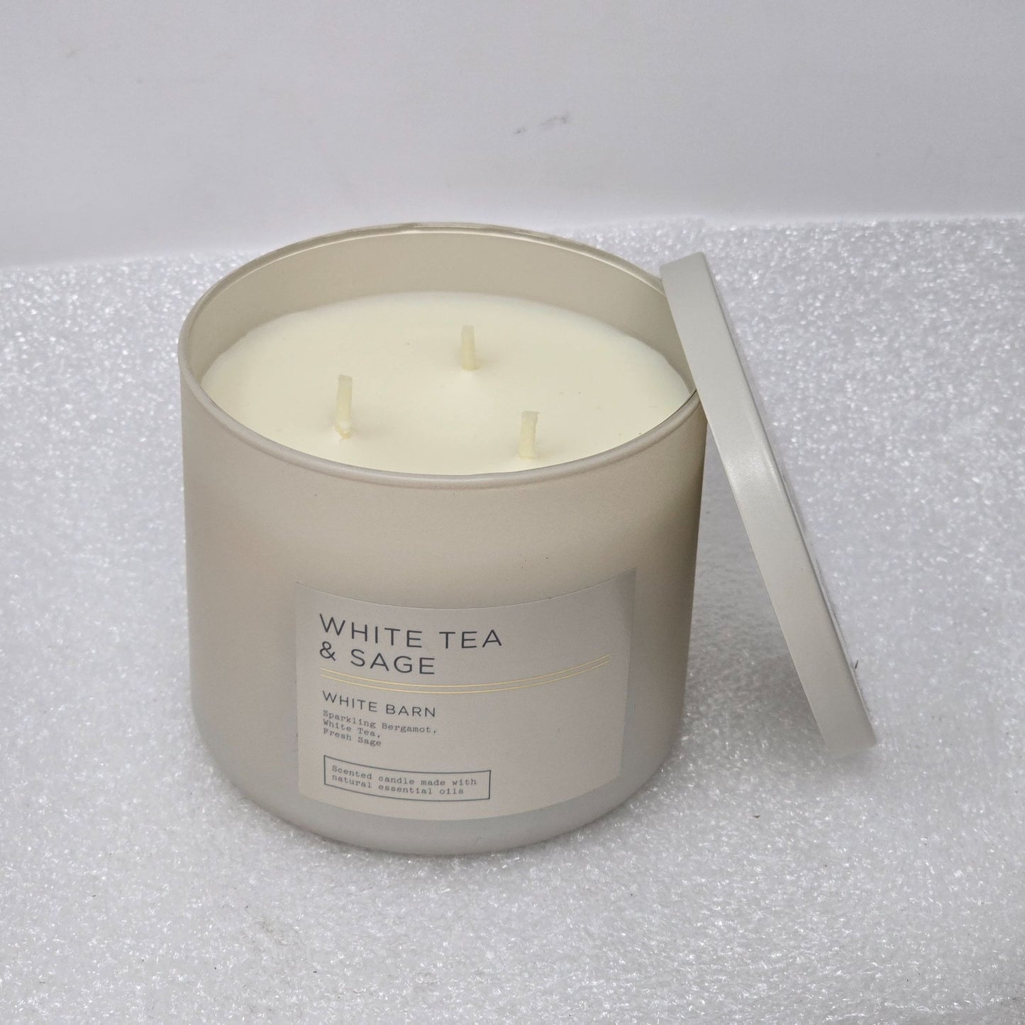 Bath & Body Works White Barn White Tea & Sage Scented Candle Essential Oils