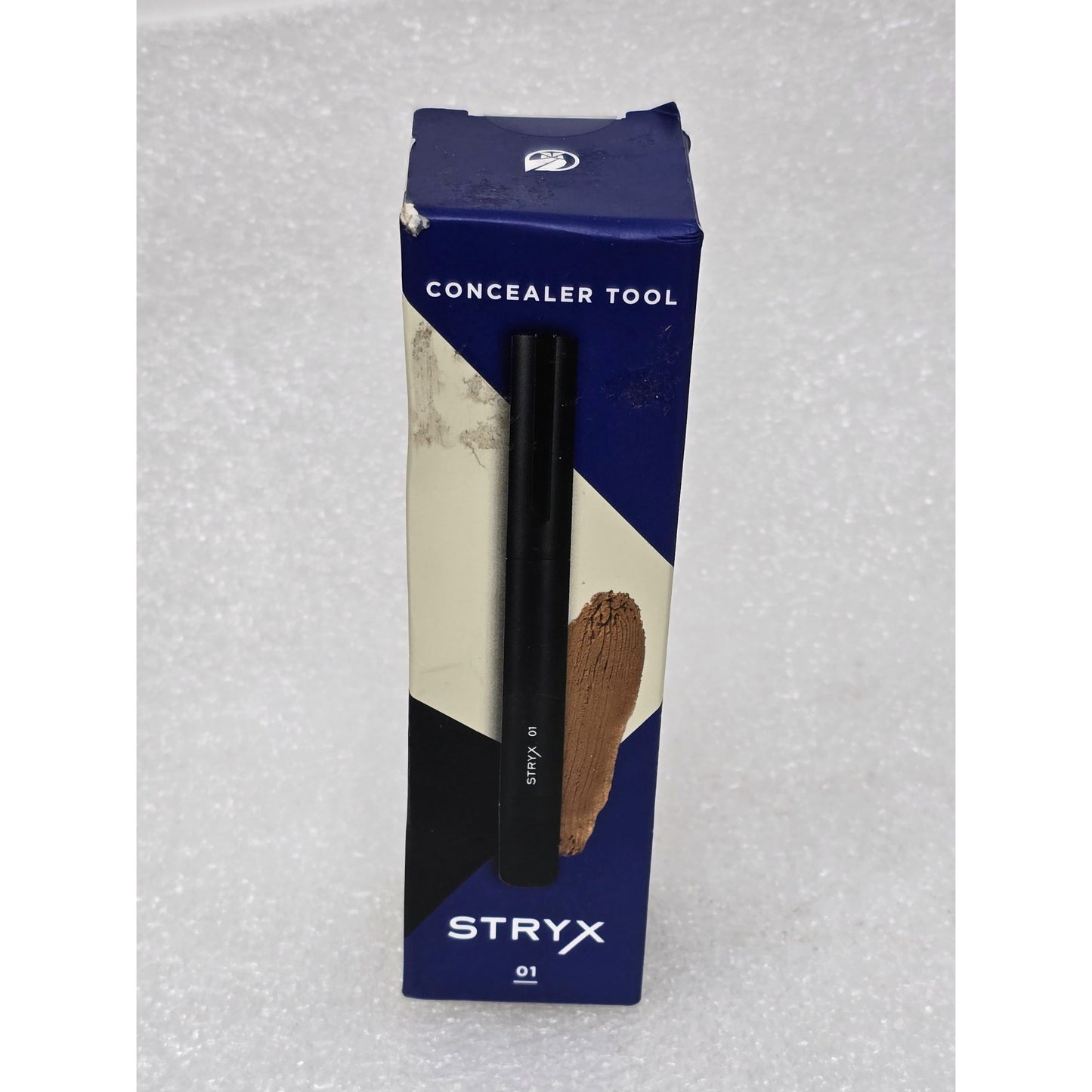 Stryx 01 Concealer Tool Medium Mahogany For Men 1.8g